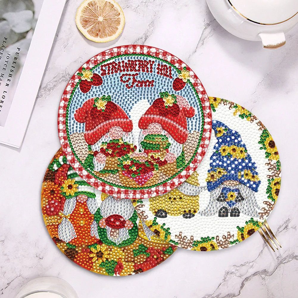 4 PCS Wooden Diamond Painted Placemats Round Placemat with Holder (Gnome)