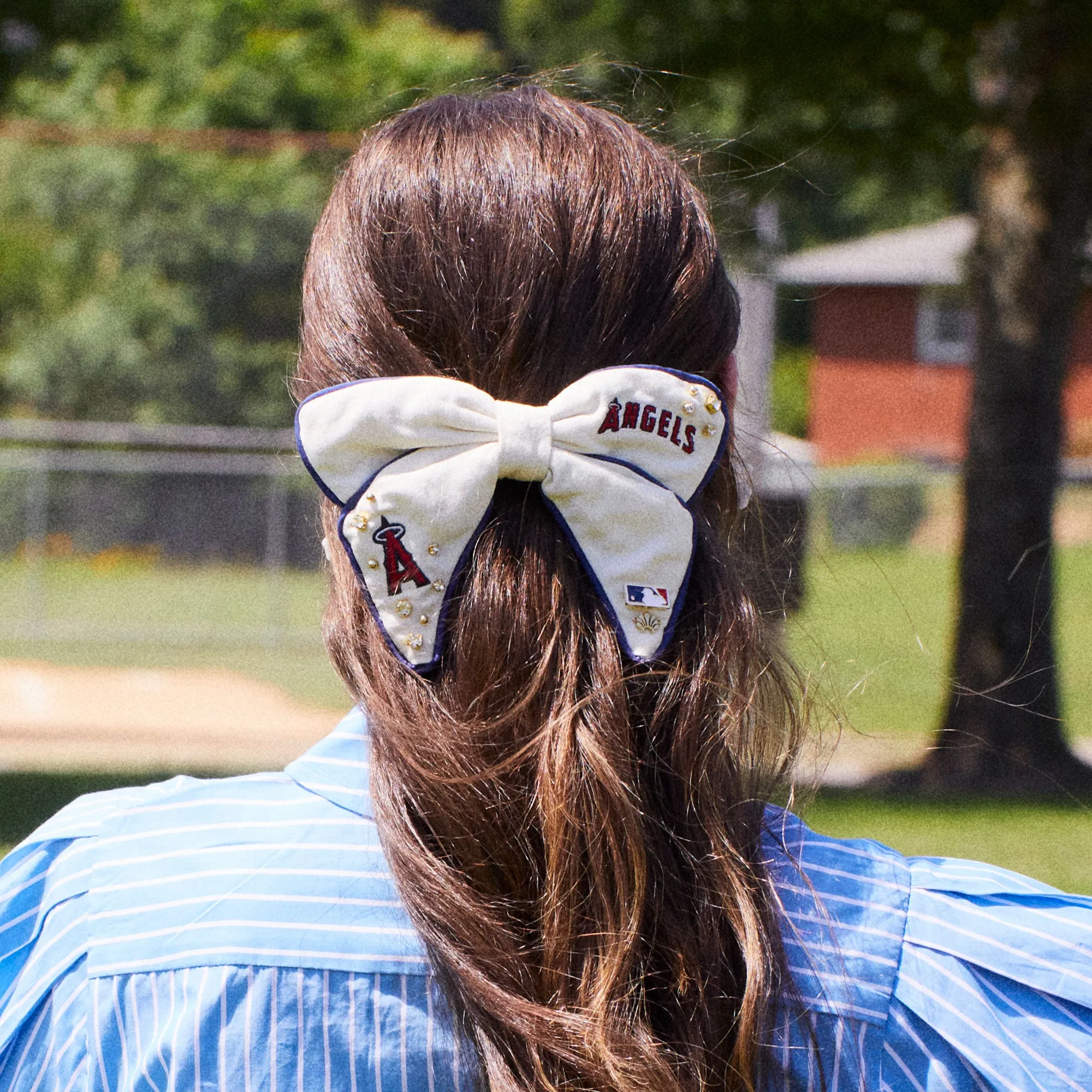 LOS ANGELES ANGELS LELE SADOUGHI / MLB IVORY BOW BARRETTE