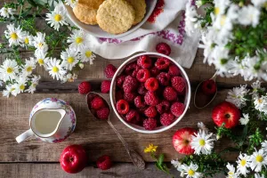 Summer Berries 1000 Piece Jigsaw Puzzle